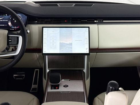 New 2026 Land Rover Range Rover SE AWD/4WD image 14
