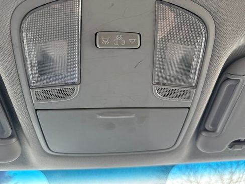 Used 2018 Hyundai Elantra GT image 35