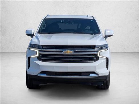 Used 2024 Chevrolet Suburban LT image 2