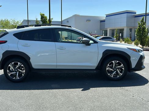 Used 2024 Subaru Crosstrek 2.0i Premium AWD/4WD image 5