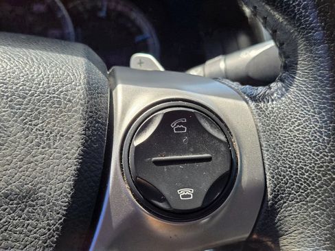 Used 2013 Toyota Camry SE FWD image 36