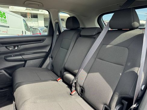 Used 2025 Honda CR-V LX image 31
