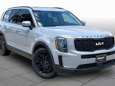 Used 2022 Kia Telluride EX w/ EX Premium Package AWD/4WD image 3