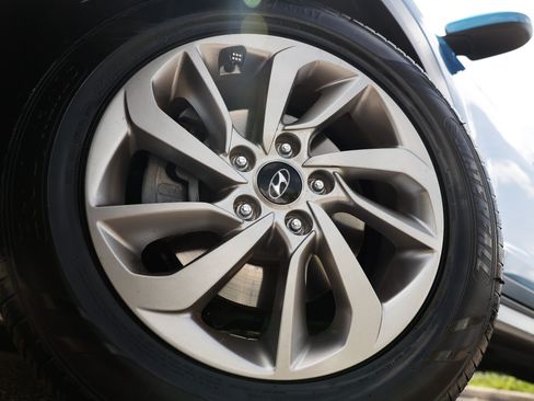 Used 2017 Hyundai Tucson SE w/ SE Popular Package 02 AWD/4WD image 32