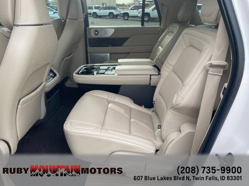 Used 2019 Lincoln Navigator L Reserve AWD/4WD image 26