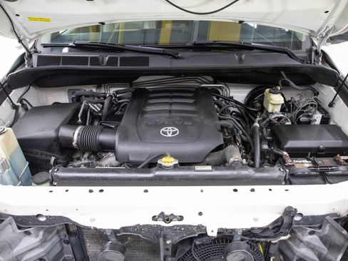Used 2013 Toyota Sequoia Platinum AWD/4WD image 38