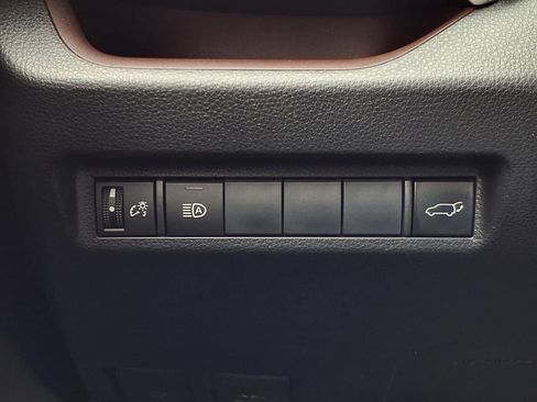 Used 2019 Toyota RAV4 Limited w/ All Weather Liner Package image 22