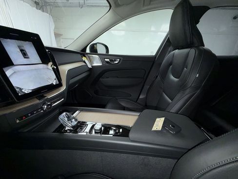 New 2026 Volvo XC60 B5 Ultra w/ Climate Package AWD/4WD image 21
