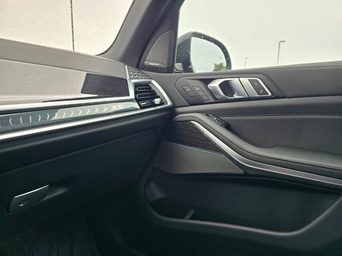 New 2026 BMW X5 xDrive50e w/ Executive Package image 58
