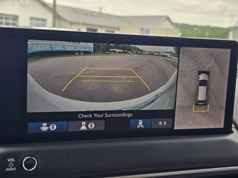 New 2026 Honda Pilot Touring image 19