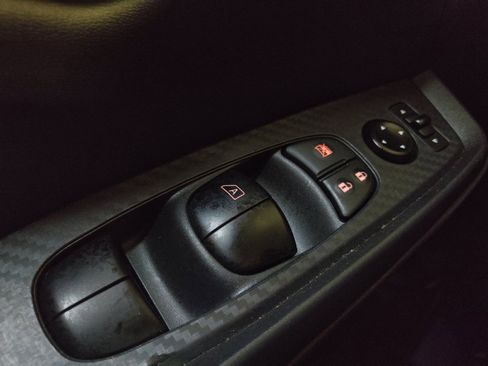 Used 2025 Nissan Sentra S FWD image 27