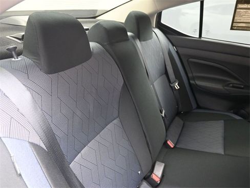 Used 2025 Nissan Versa SV w/ Trunk Package image 32