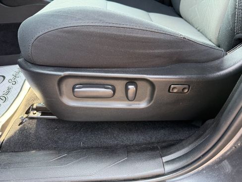 Used 2022 Toyota Tacoma TRD Sport AWD/4WD image 24