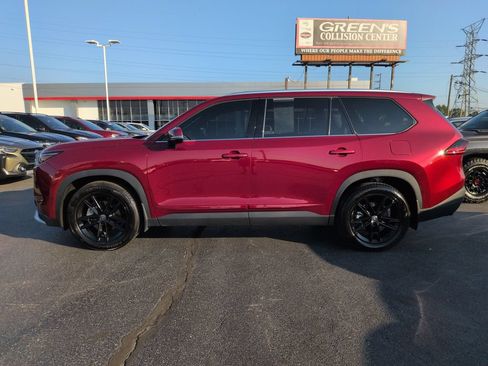 Certified 2025 Toyota Grand Highlander AWD Hybrid image 2