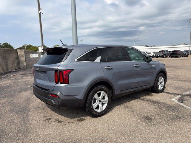 Used 2022 Kia Sorento LX FWD image 7