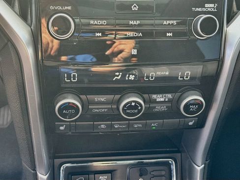 Used 2019 Subaru Ascent Premium AWD/4WD image 14