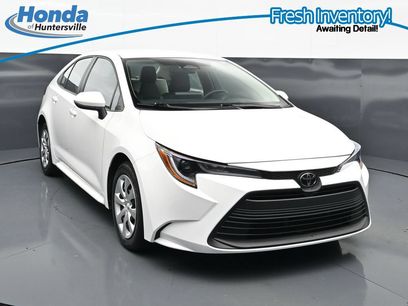 Used 2025 Toyota Corolla LE w/ Convenience Package