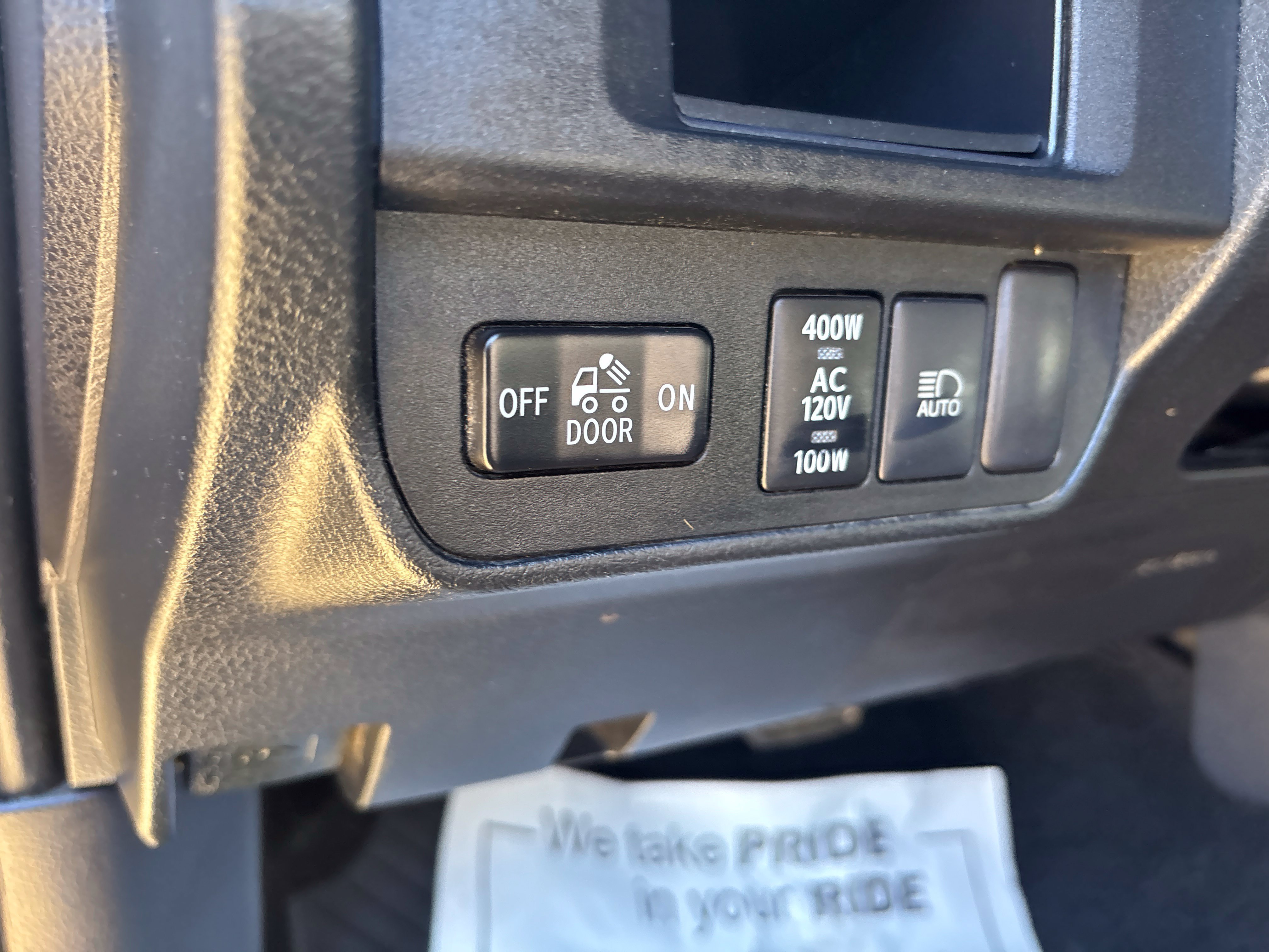 Used 2019 Toyota Tacoma TRD Off-Road w/ Technology Package AWD/4WD image 20