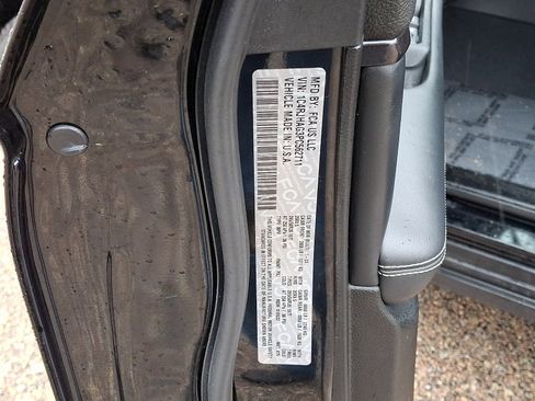 Certified 2023 Jeep Grand Cherokee Altitude image 28