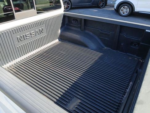 Used 2019 Nissan Frontier SV AWD/4WD image 10