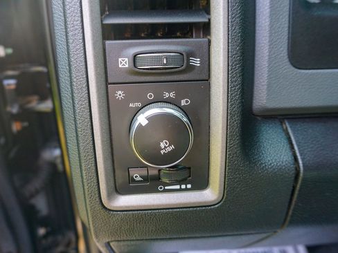 Used 2014 RAM 1500 Express w/ Black Ram 1500 Express Group image 18