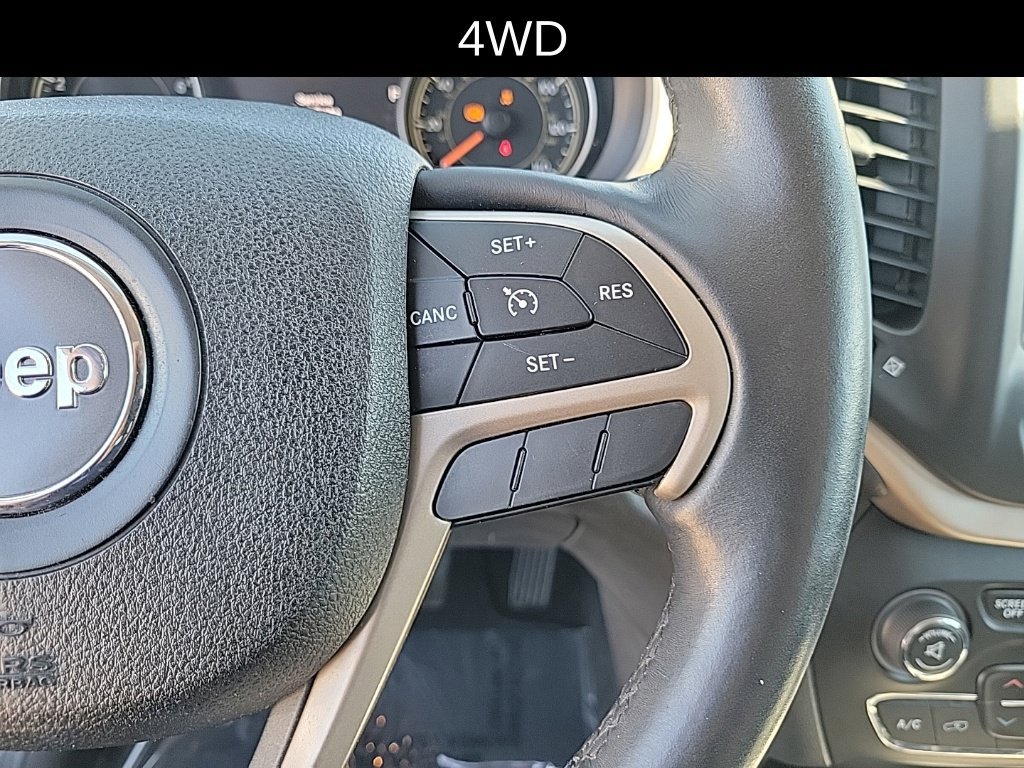 Used 2015 Jeep Cherokee Limited AWD/4WD image 22