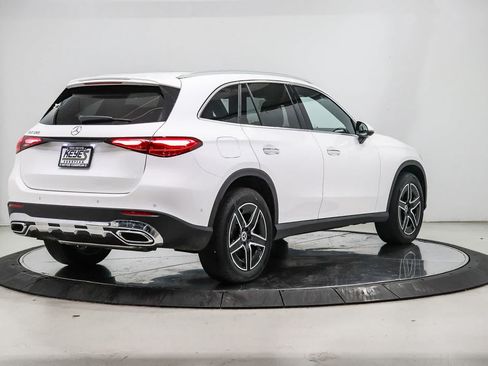 Certified 2026 Mercedes-Benz GLC 300 image 4
