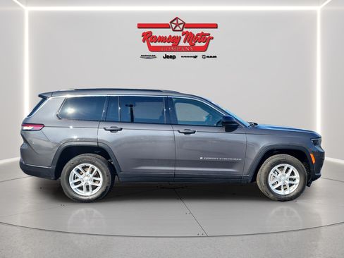 Used 2025 Jeep Grand Cherokee L Laredo AWD/4WD image 6