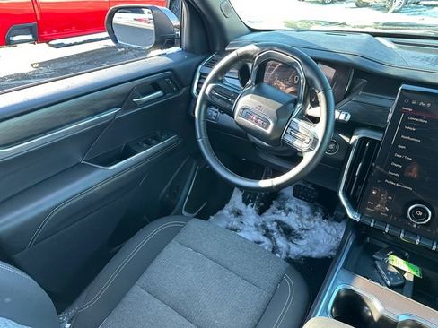 Used 2025 GMC Acadia Elevation image 22