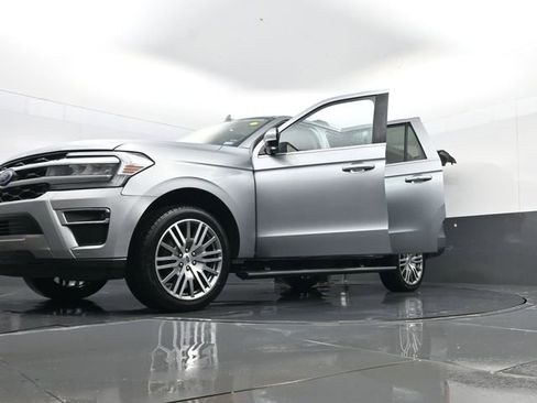 Used 2024 Ford Expedition Max Limited AWD/4WD image 37