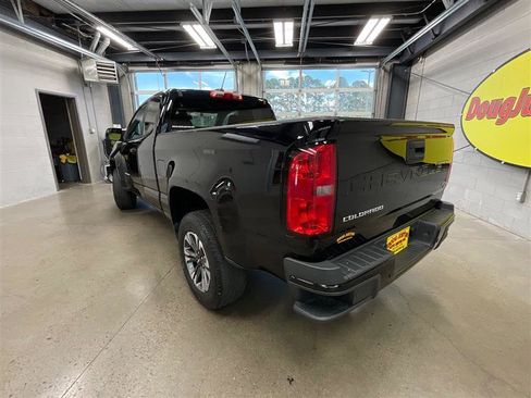Used 2022 Chevrolet Colorado LT w/ Fleet Safety Package RWD image 3