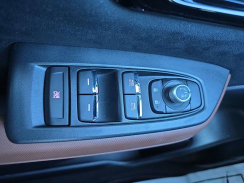 Used 2025 Subaru Forester Touring image 27