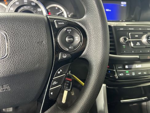 Used 2017 Honda Accord LX image 15