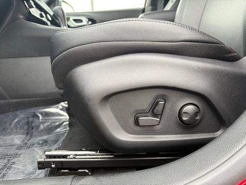 New 2025 Jeep Compass Limited w/ Sun & Sound Group image 27