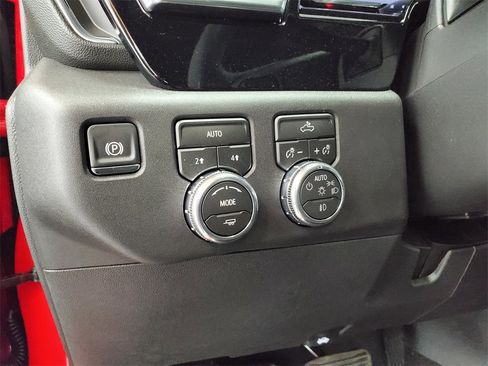 New 2026 GMC Sierra 1500 Elevation image 11