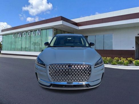 Certified 2025 Lincoln Corsair Premiere w/ Equipment Group 101A image 10