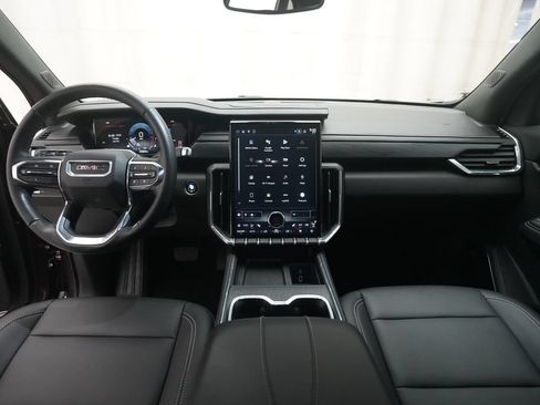 Used 2024 GMC Acadia Elevation FWD image 5