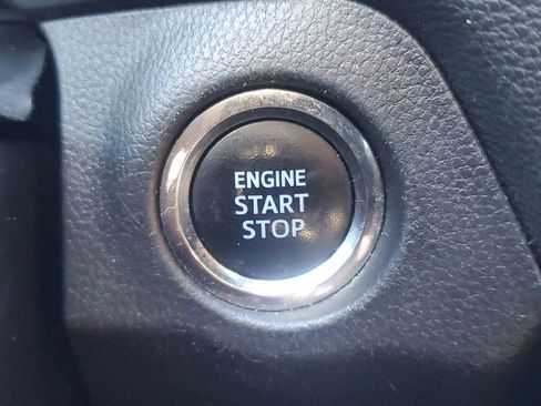 Used 2021 Toyota RAV4 XLE image 30