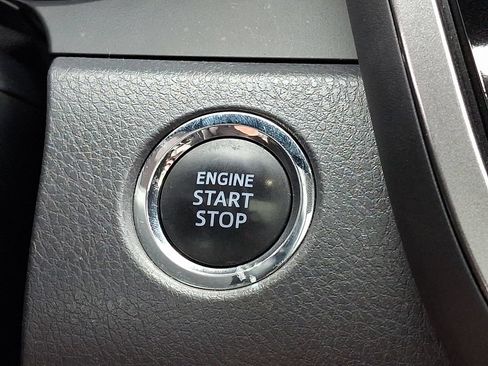 Used 2022 Toyota Camry XLE AWD/4WD image 28