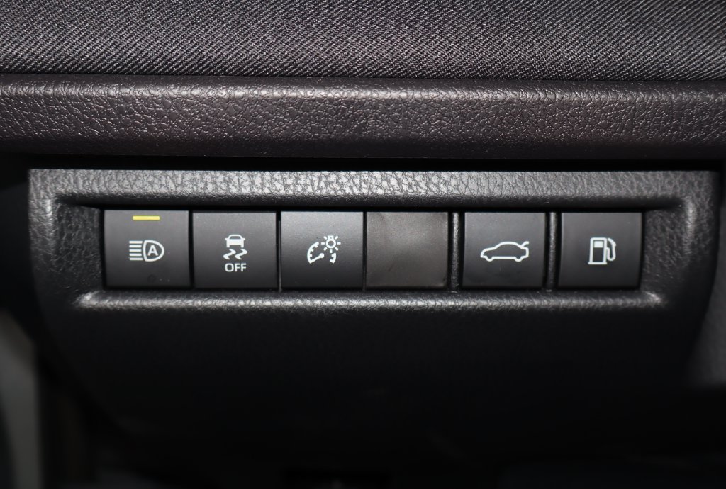 Used 2026 Toyota Camry LE FWD image 20