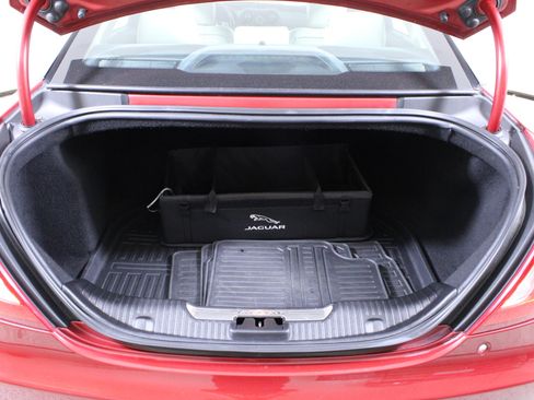 Used 2017 Jaguar XJ L Portfolio RWD image 9