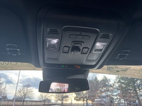 Certified 2022 Cadillac Escalade Luxury image 13