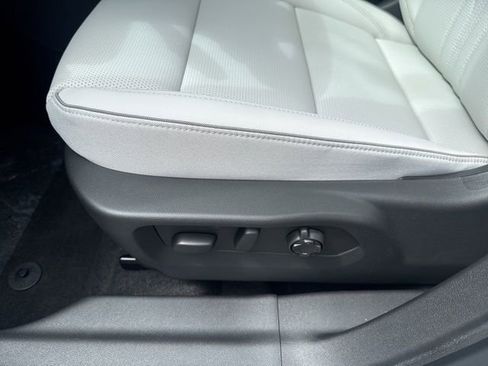 New 2026 Buick Envision Avenir AWD/4WD image 15