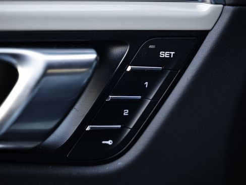 Used 2024 Porsche Macan GTS image 17