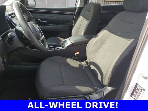 Used 2022 Hyundai Tucson SE image 16