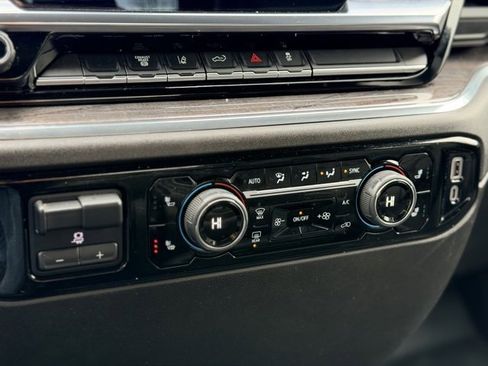 Certified 2024 Chevrolet Silverado 2500 LTZ image 17