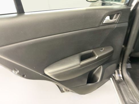 Used 2017 Kia Sportage EX w/ EX Technology Package AWD/4WD image 28