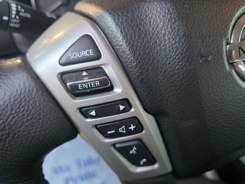 Used 2020 Nissan Titan SV w/ SV Convenience Package image 37