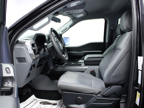 Used 2022 Ford F150 XLT w/ XTR Package image 12