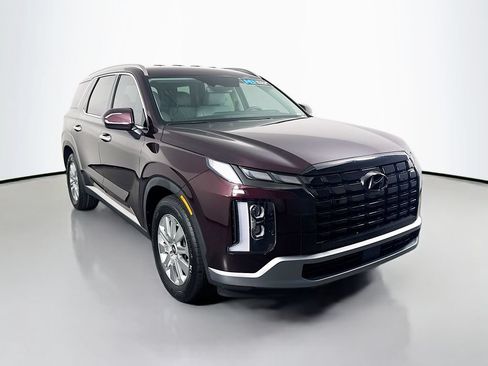 Used 2024 Hyundai Palisade SEL FWD image 3